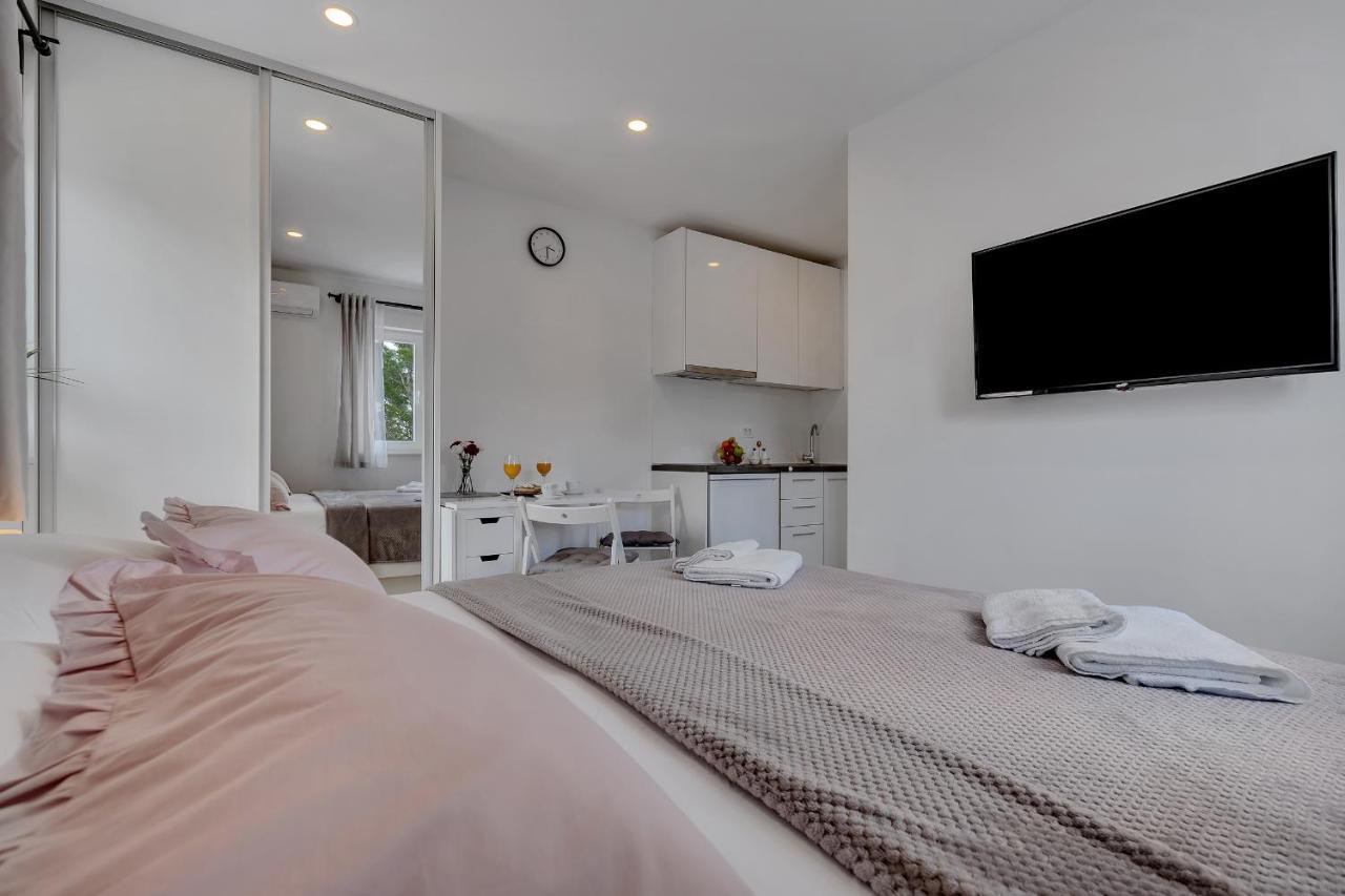 Studio Apartmani Buljan Макарска Экстерьер фото